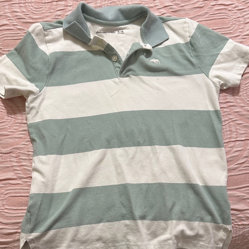 Abercrombie & Fitch Kids Polo - Green and White Stripes